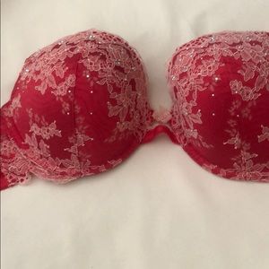 Brand new Victorias secret bra.  Worn once.